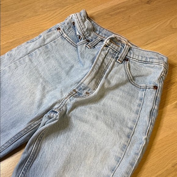 Abercrombie & Fitch Light Blue Skinny Jeans - Picture 2 of 4